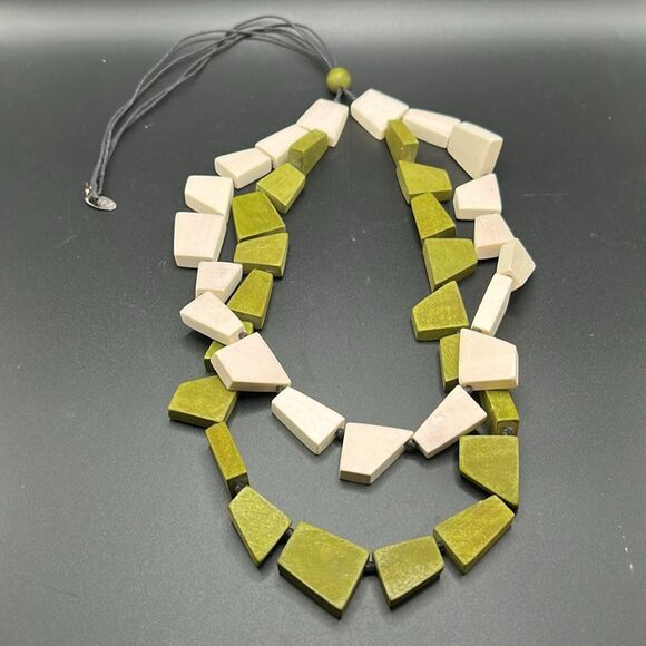 BOGO Free Jewelry…Slyca Green and Cream Geometric Wood Cord Necklace - Picture 4 of 6